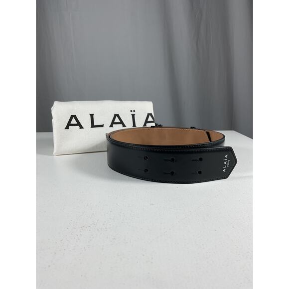 Alaia One Piece Black Leather Belt Size 70 CM - Picture 2 of 6